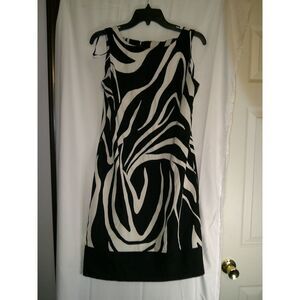 AGB‎ Dress Black White Zebra Print Sleeveless Cocktail Party Dress Size 8